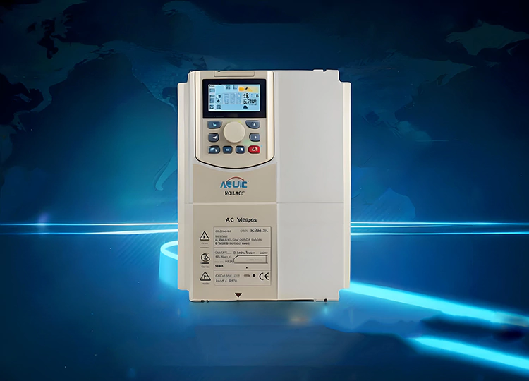 Co to jest Universal AC Drive‌?